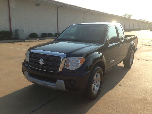 2009 Suzuki Equator 3rd Row W/ Video System 1_owner Carfax
