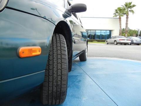 2000 Suzuki Esteem Touring W/nav.sys