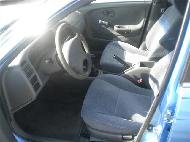 2000 Suzuki Esteem Unknown