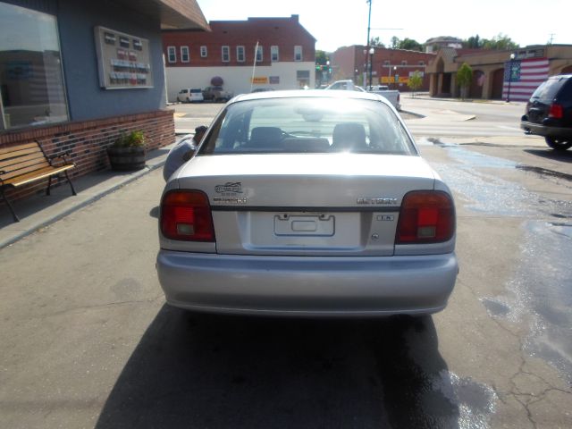 2000 Suzuki Esteem Ex-lwith Resnavi