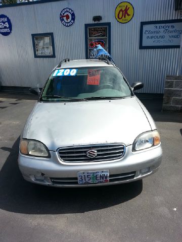 2001 Suzuki Esteem SE Crew Cab 4WD FFV