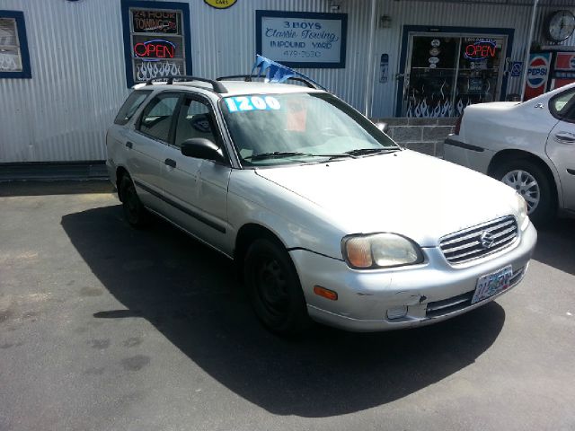 2001 Suzuki Esteem SE Crew Cab 4WD FFV