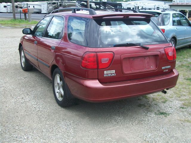 2001 Suzuki Esteem S Sedan
