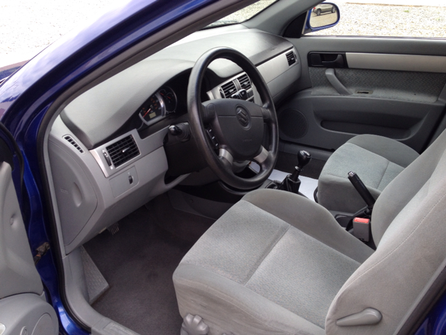 2004 Suzuki Forenza XR