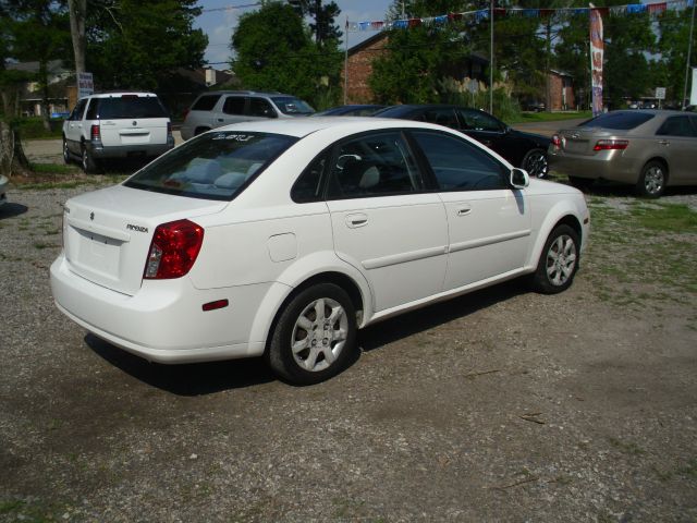 2004 Suzuki Forenza XR