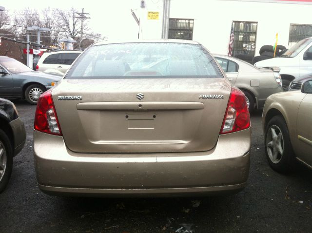 2004 Suzuki Forenza XR