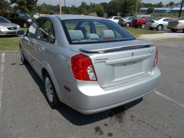 2004 Suzuki Forenza XR