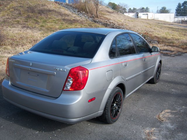 2005 Suzuki Forenza XR