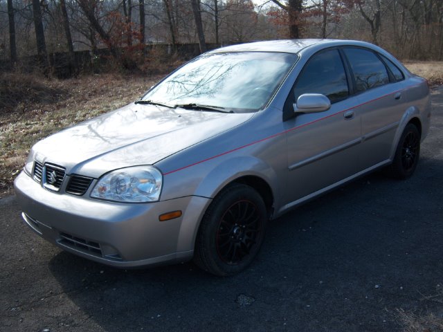 2005 Suzuki Forenza XR