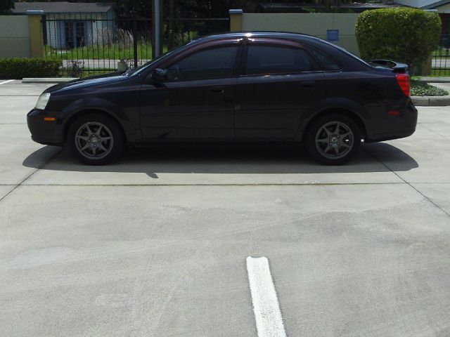 2005 Suzuki Forenza XR