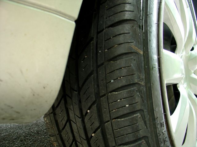 2005 Suzuki Forenza XR