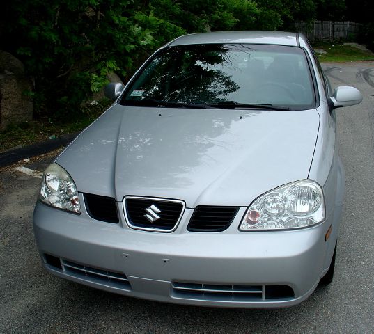 2005 Suzuki Forenza XR