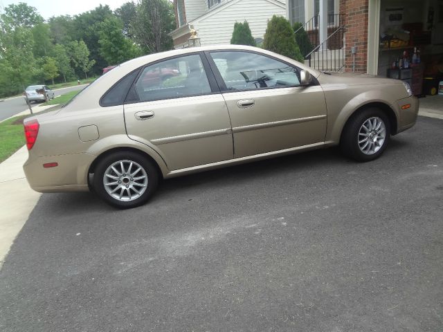 2005 Suzuki Forenza Elk Conversion Van