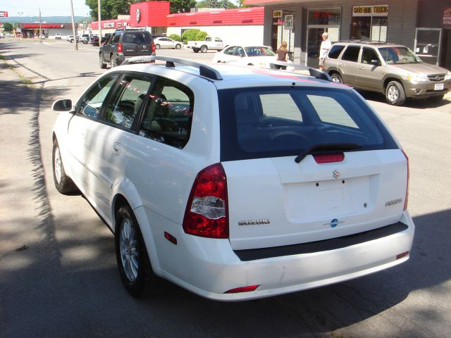 2005 Suzuki Forenza Open-top