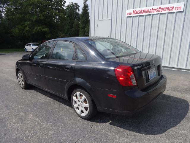 2005 Suzuki Forenza XR