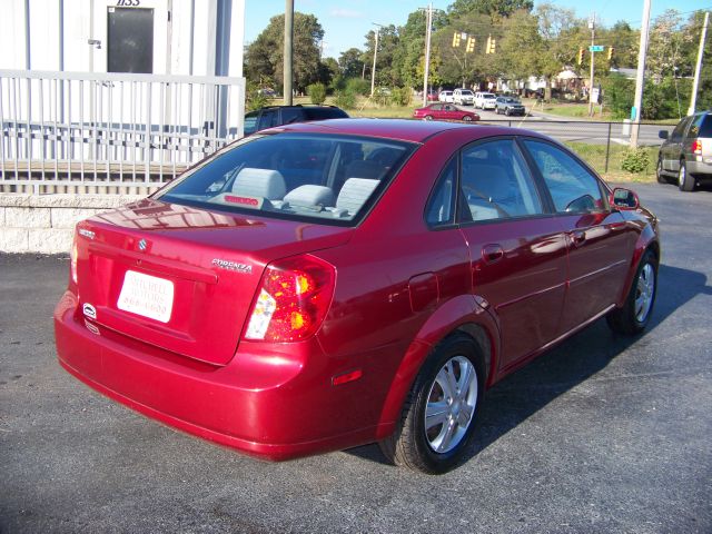 2005 Suzuki Forenza XR