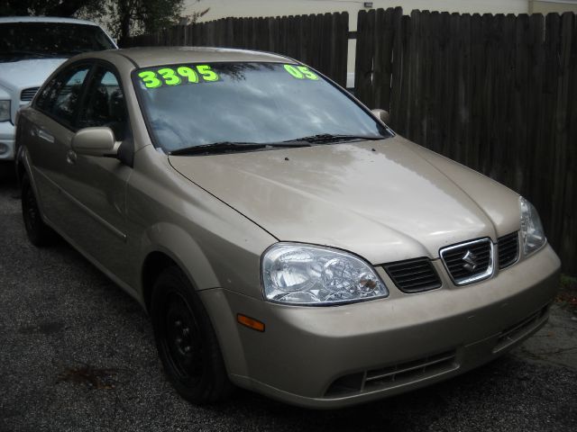 2005 Suzuki Forenza XR