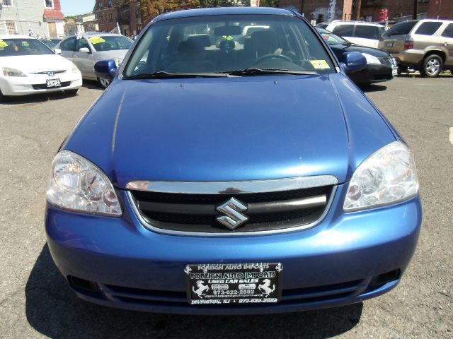 2006 Suzuki Forenza Base