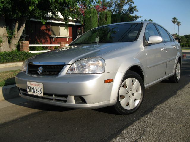 2006 Suzuki Forenza Base