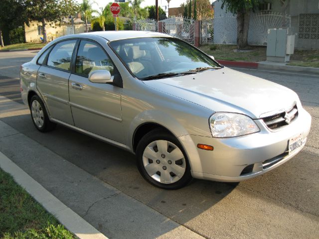 2006 Suzuki Forenza Base