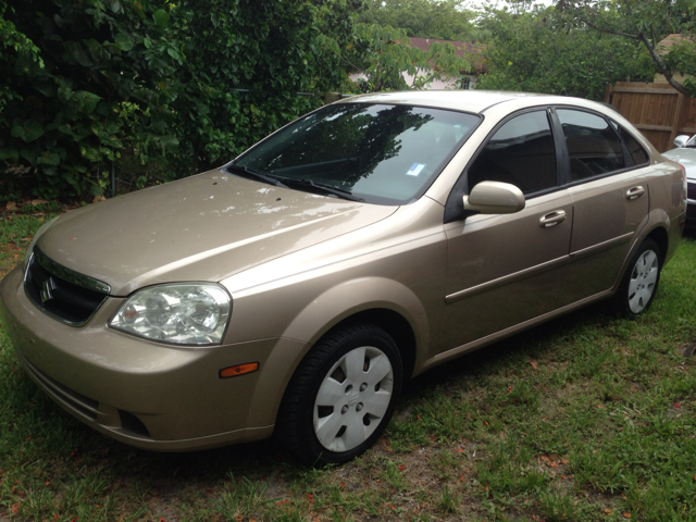 2006 Suzuki Forenza Base