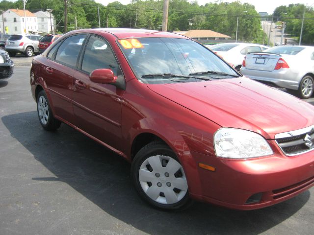 2006 Suzuki Forenza Base