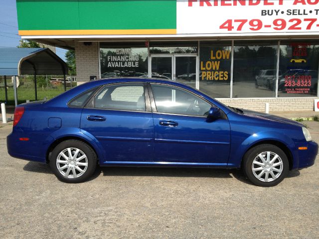 2006 Suzuki Forenza Base
