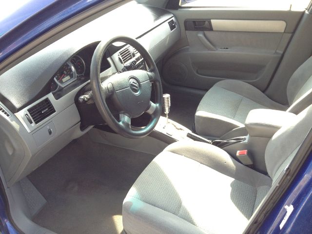 2006 Suzuki Forenza Base