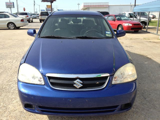 2006 Suzuki Forenza Base