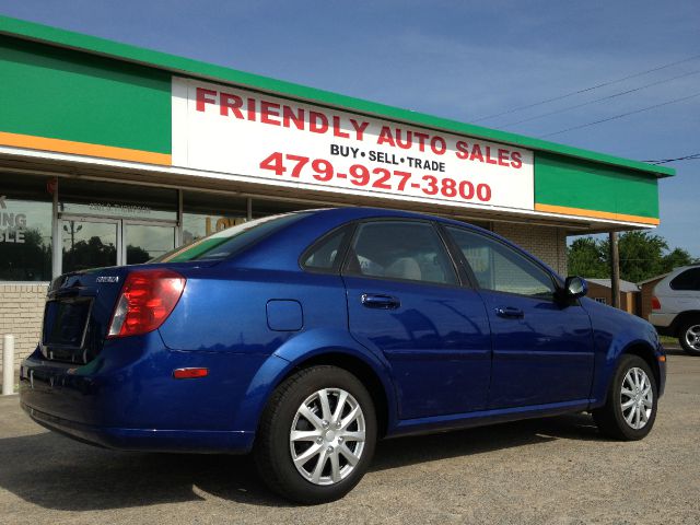 2006 Suzuki Forenza Base