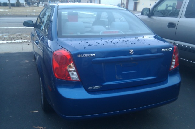2006 Suzuki Forenza Base