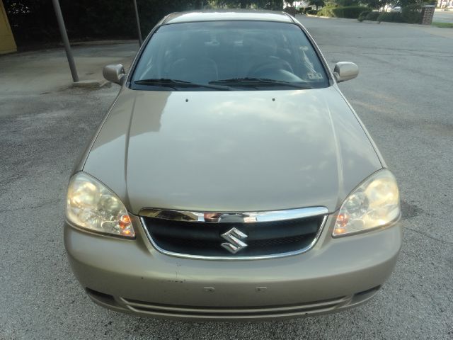 2006 Suzuki Forenza Base