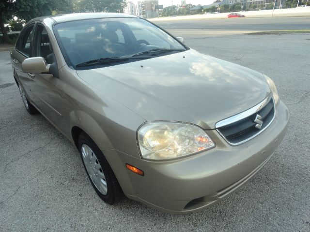 2006 Suzuki Forenza Base