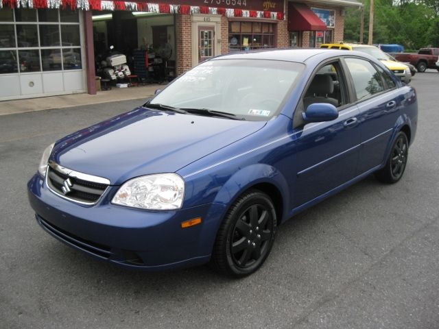 2006 Suzuki Forenza Base