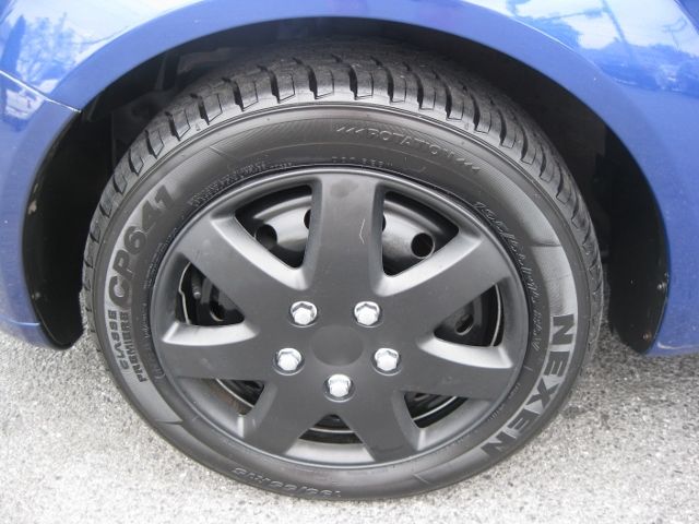 2006 Suzuki Forenza Base