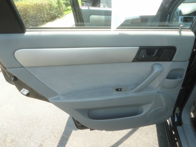 2006 Suzuki Forenza Base