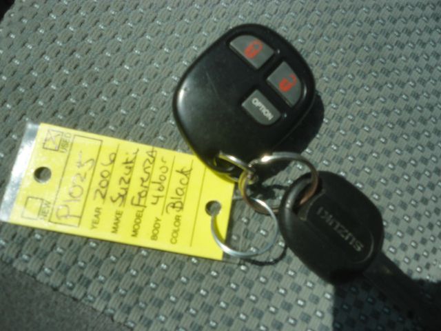 2006 Suzuki Forenza Base