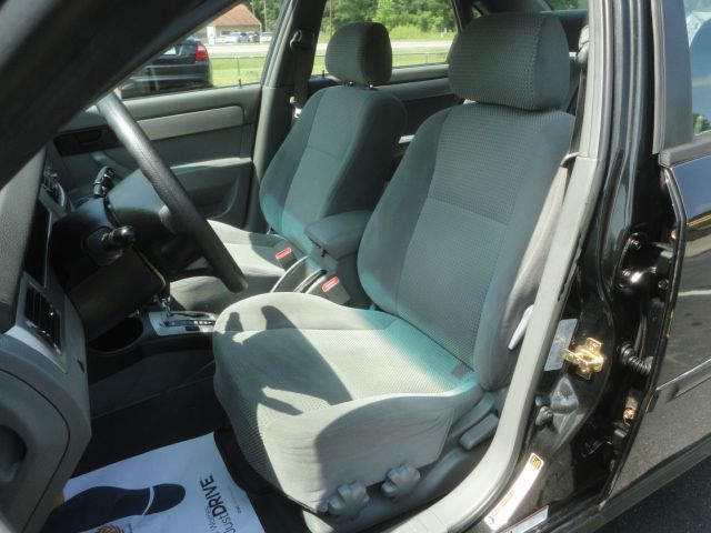 2006 Suzuki Forenza Base