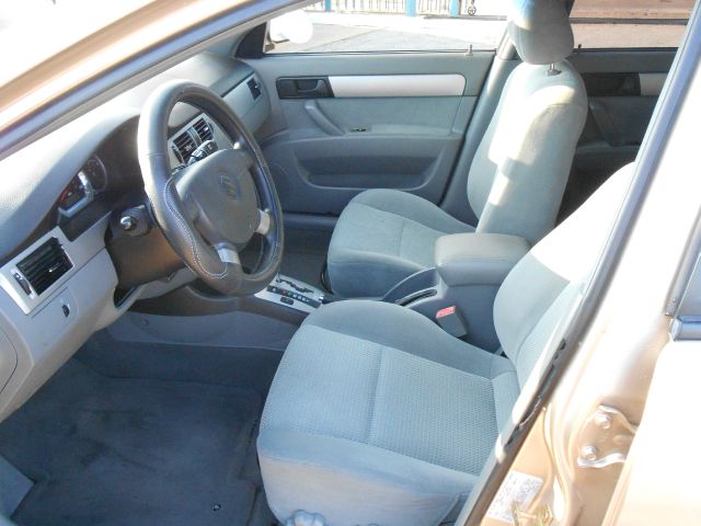 2006 Suzuki Forenza Base