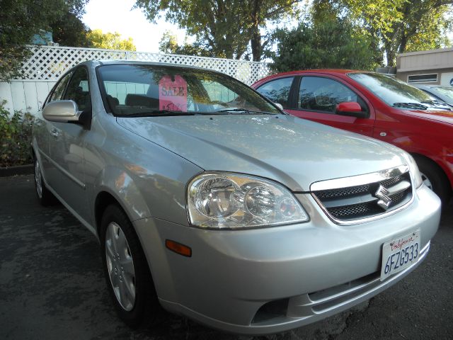 2006 Suzuki Forenza Base