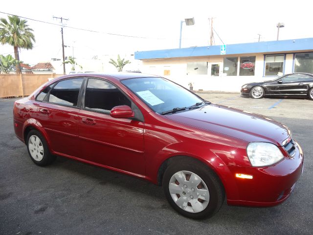 2006 Suzuki Forenza Base