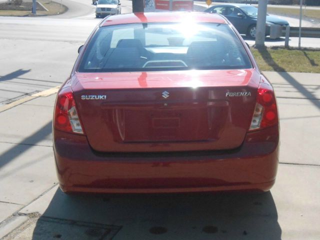 2006 Suzuki Forenza Base