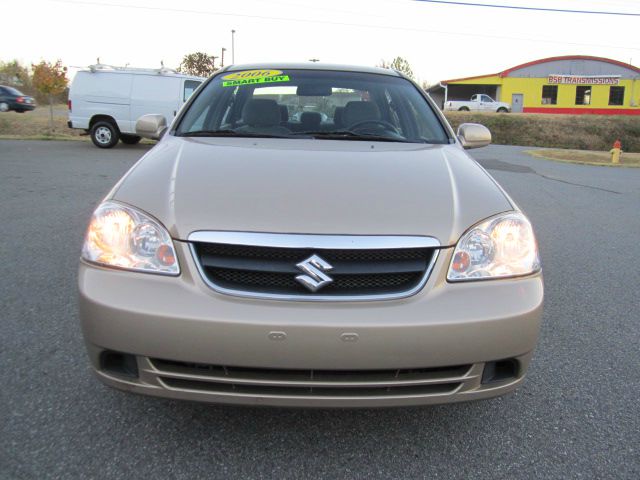 2006 Suzuki Forenza Base