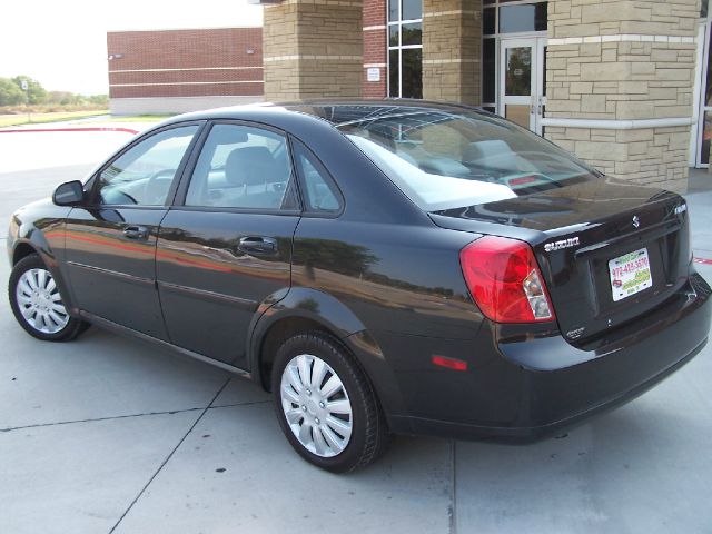 2007 Suzuki Forenza 1LT AWD