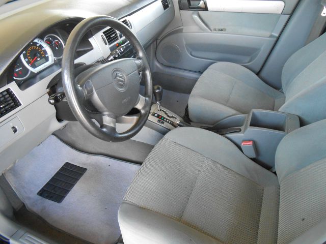 2007 Suzuki Forenza Base