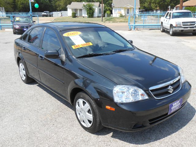 2007 Suzuki Forenza Base