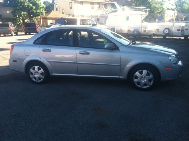 2007 Suzuki Forenza 1LT AWD