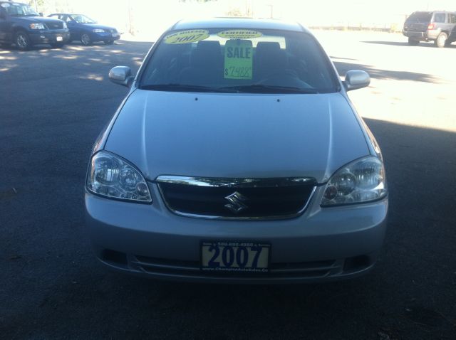 2007 Suzuki Forenza 1LT AWD