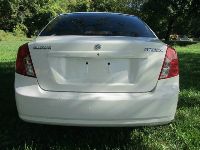 2007 Suzuki Forenza 1LT AWD