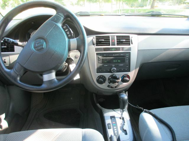 2007 Suzuki Forenza 1LT AWD